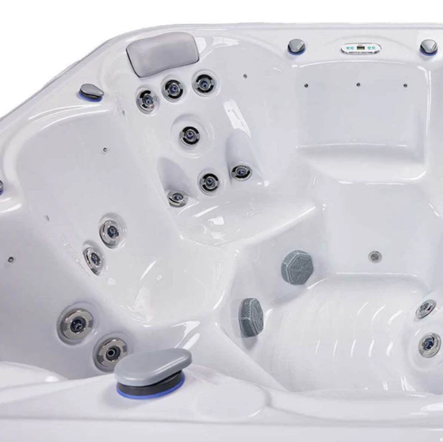 New York Hot Tub